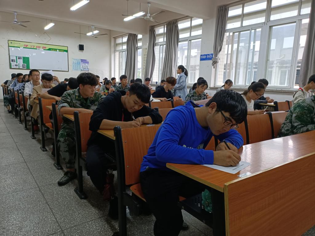 英国上市公司365